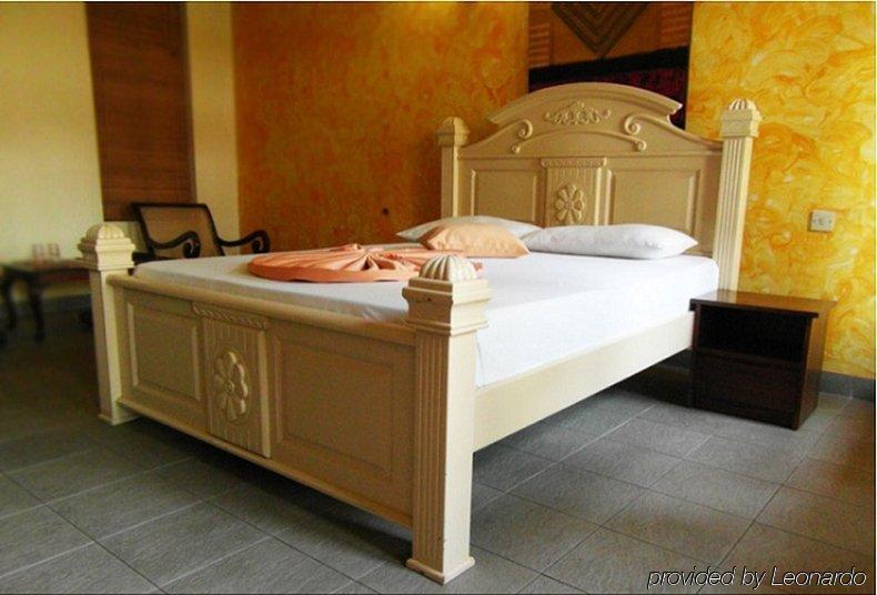Yoho Rivi Ras Hotel Dehiwala-Mount Lavinia Номер фото