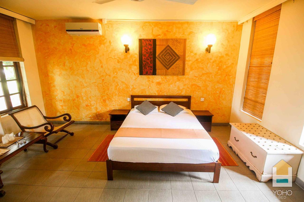 Yoho Rivi Ras Hotel Dehiwala-Mount Lavinia Екстер'єр фото