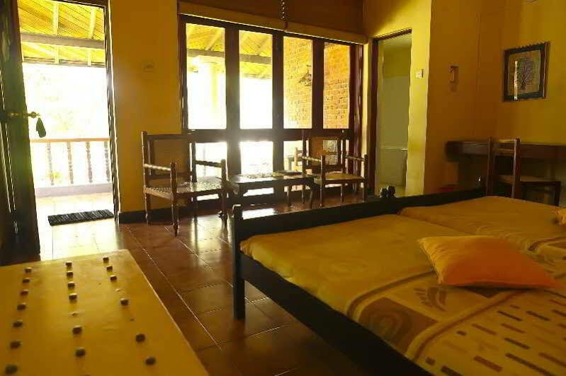 Yoho Rivi Ras Hotel Dehiwala-Mount Lavinia Екстер'єр фото